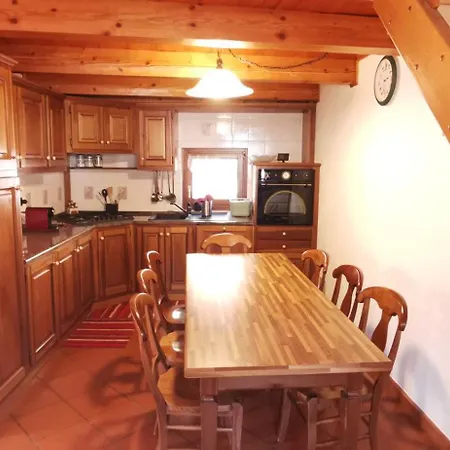 Apartment Maison Sarteur Ad Uso Turistico -vda-la Thuile- 0065 La Thuile