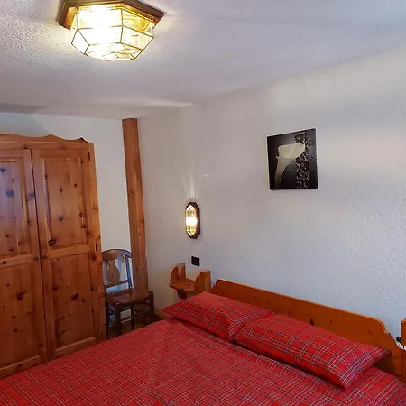 Maison Sarteur Ad Uso Turistico -vda-la Thuile- 0065 Апартаменты Ла-Тюйль