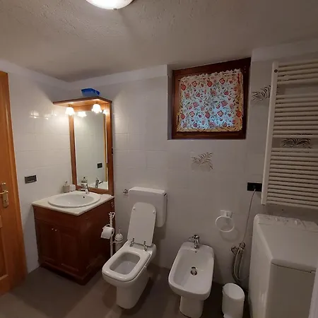 Апартаменты Maison Sarteur Ad Uso Turistico -vda-la Thuile- 0065