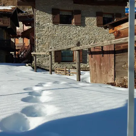 Maison Sarteur Ad Uso Turistico -vda-la Thuile- 0065 * 拉蒂勒