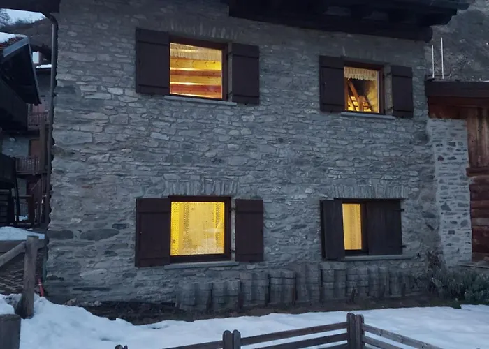 아파트 Maison Sarteur Ad Uso Turistico -vda-la Thuile- 0065 *